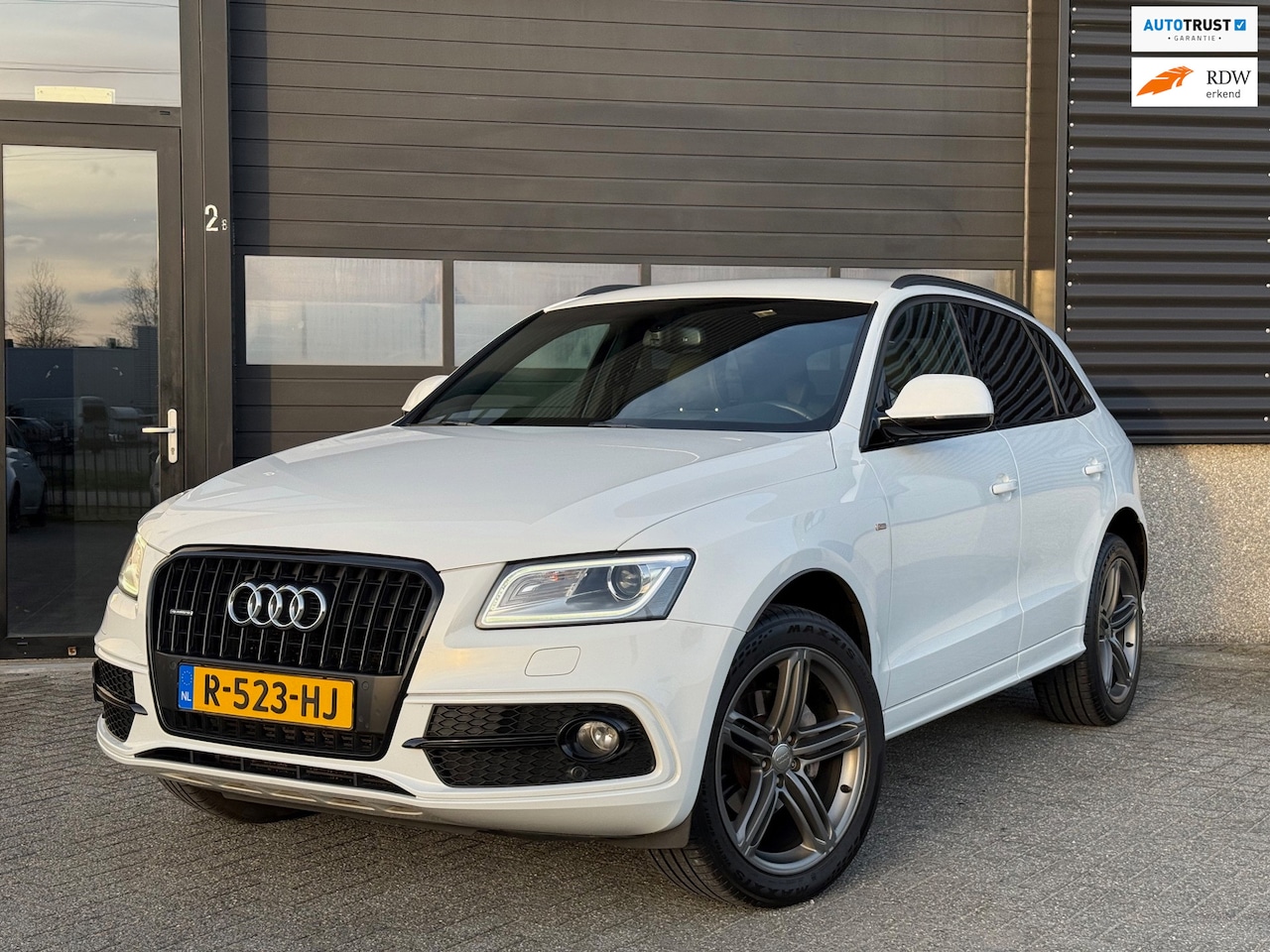 Audi Q5 - 2.0 TFSI quattro S-line Camera Xenon black - AutoWereld.nl