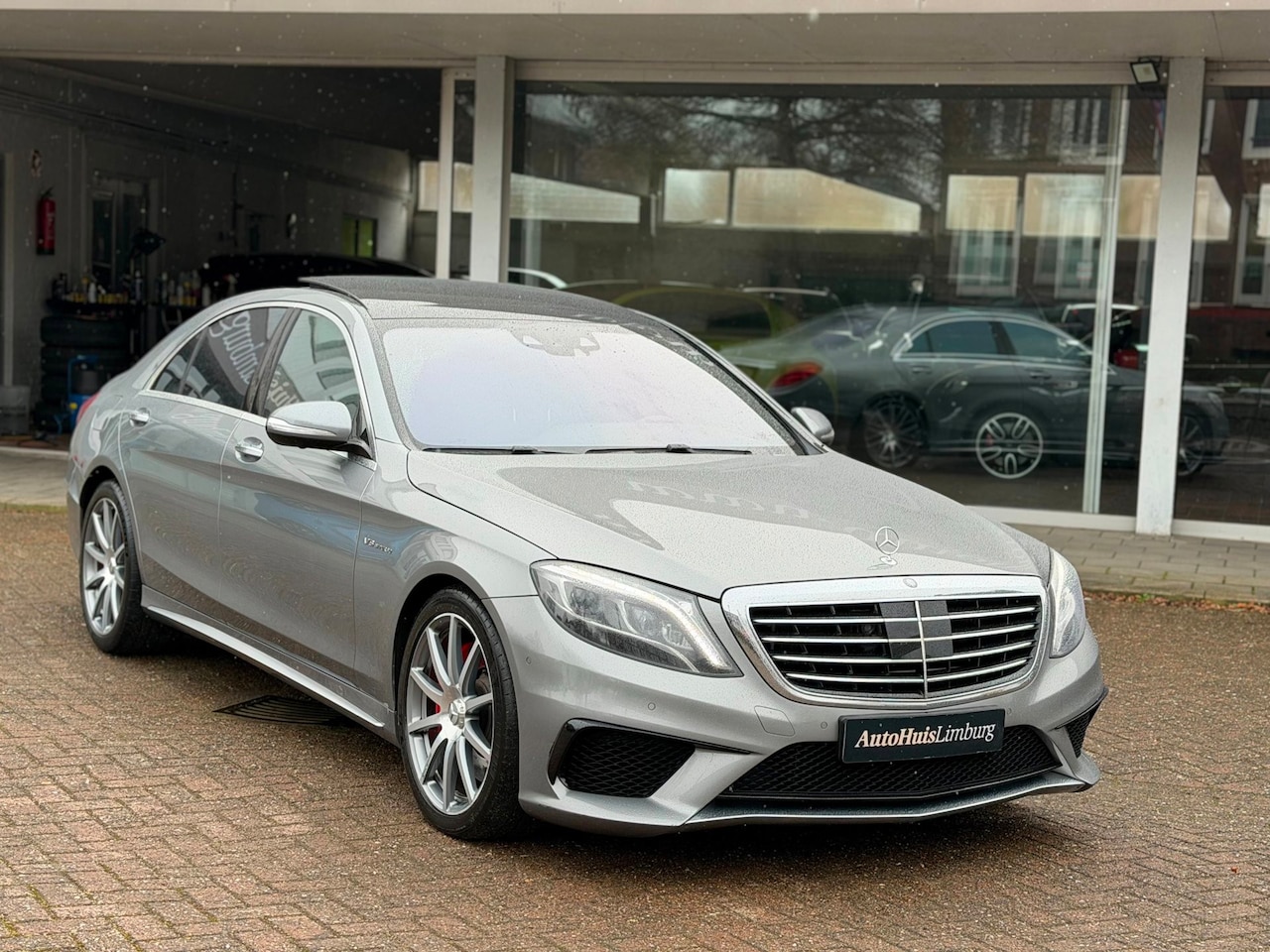 Mercedes-Benz S-klasse - AMG 63 4Matic Lang| Pano|Burmester|Softclose|Carbon|Dealer onderhouden|Luchtvering|Vol - AutoWereld.nl