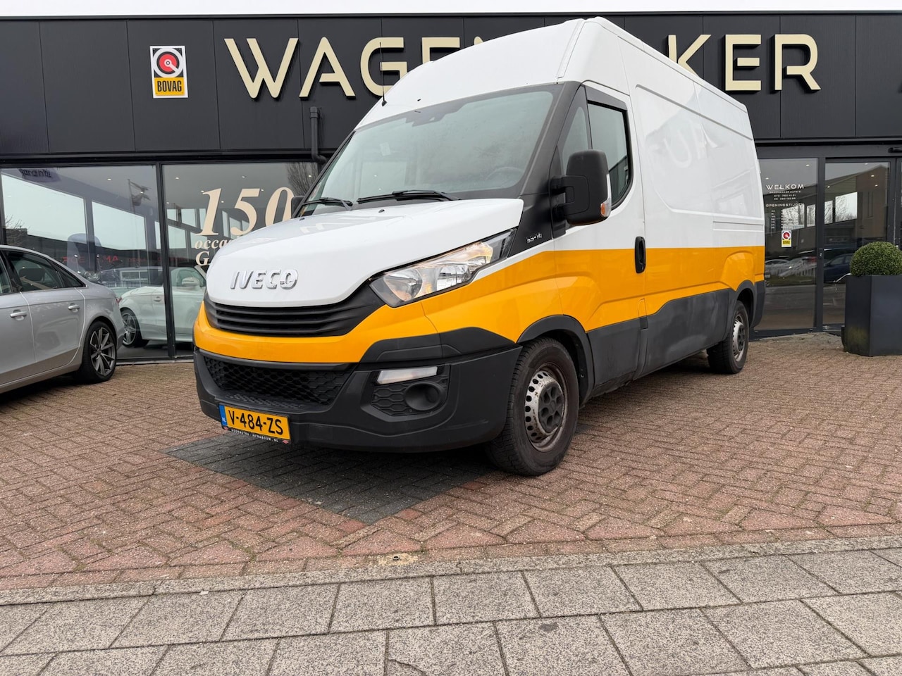 Iveco Daily - 35S14V 2.3 352 H3 L Airco|Cruise|6Bak|Trekhaak - AutoWereld.nl