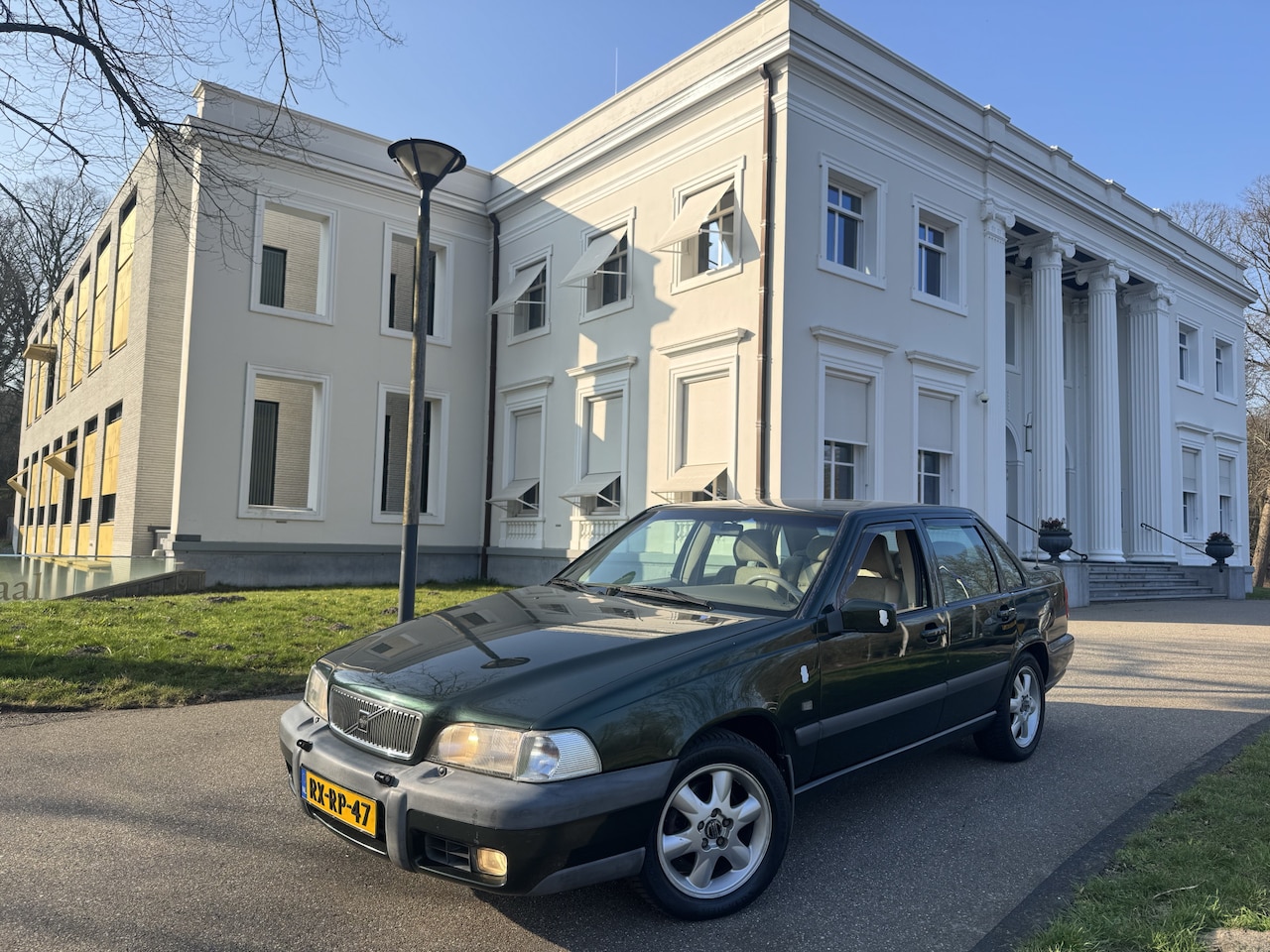 Volvo S70 - 2.5 8.000 KM P/JR, RIJKLAAR - AutoWereld.nl