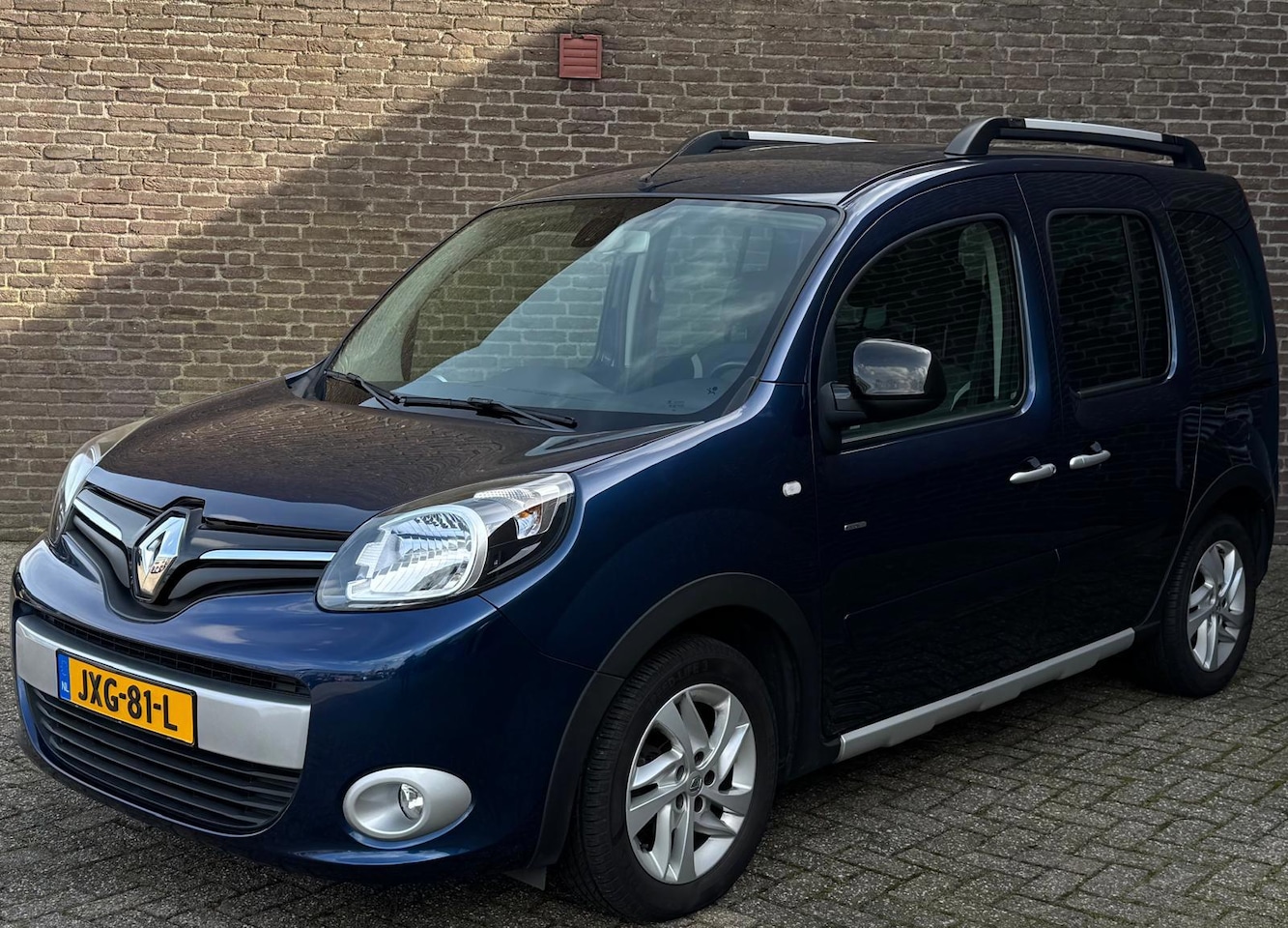 Renault Kangoo Family - 1.2 TCe Navi Clima Cruise-Control Parkeersensoren - AutoWereld.nl