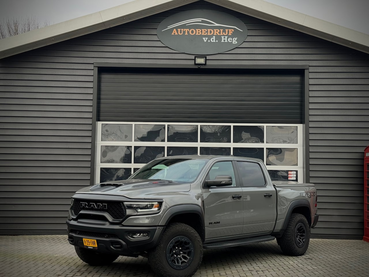 Dodge Ram 1500 - 6.2 L V8 4x4 Crew Cab TRX HEMI luna 702PK BOMVOL! - AutoWereld.nl