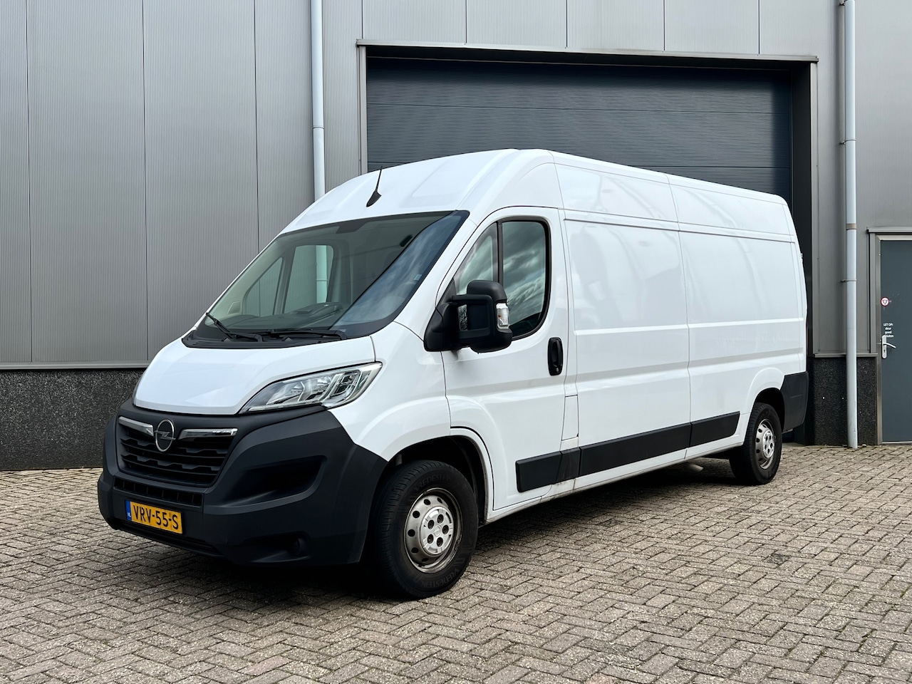 Opel Movano - 2.2D 120 L3H2 Edition bj.2022 Navi|Pdc|Cc|3 zitplaatsen. - AutoWereld.nl