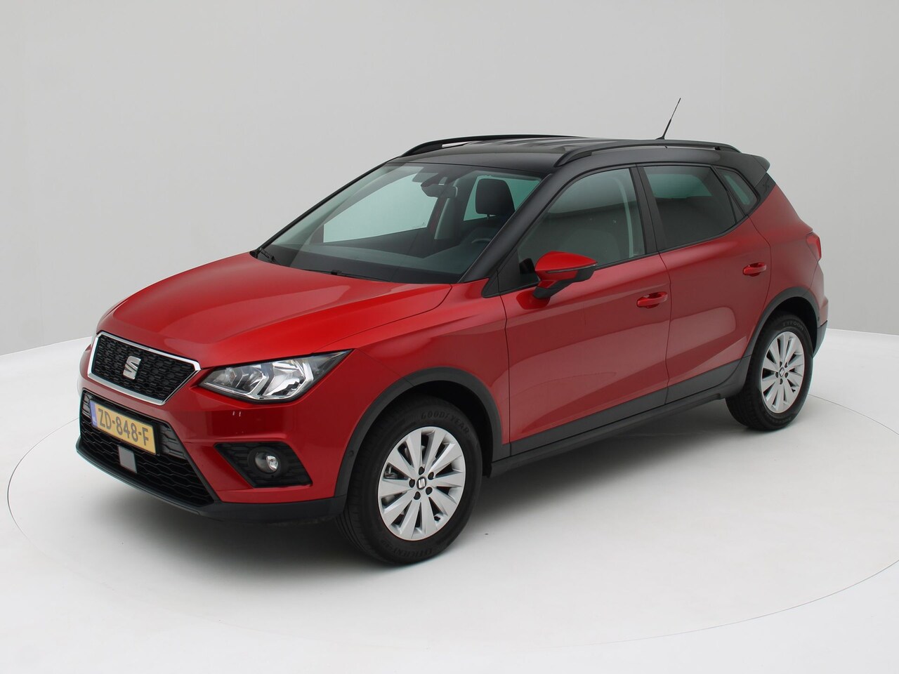 SEAT Arona - 1.0 TSI Style Business Intense / Adapt. Cruise / Camera / Navi / Origineel NL - AutoWereld.nl