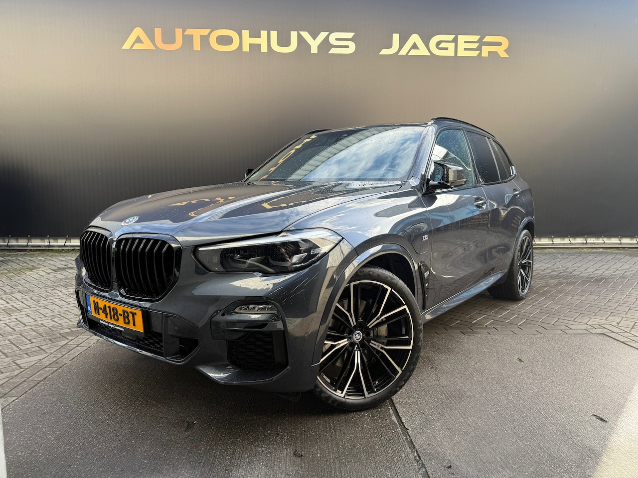 BMW X5 - XDrive45e M-Pakket High Executive Pano H&K Kristal Leder Carplay - AutoWereld.nl