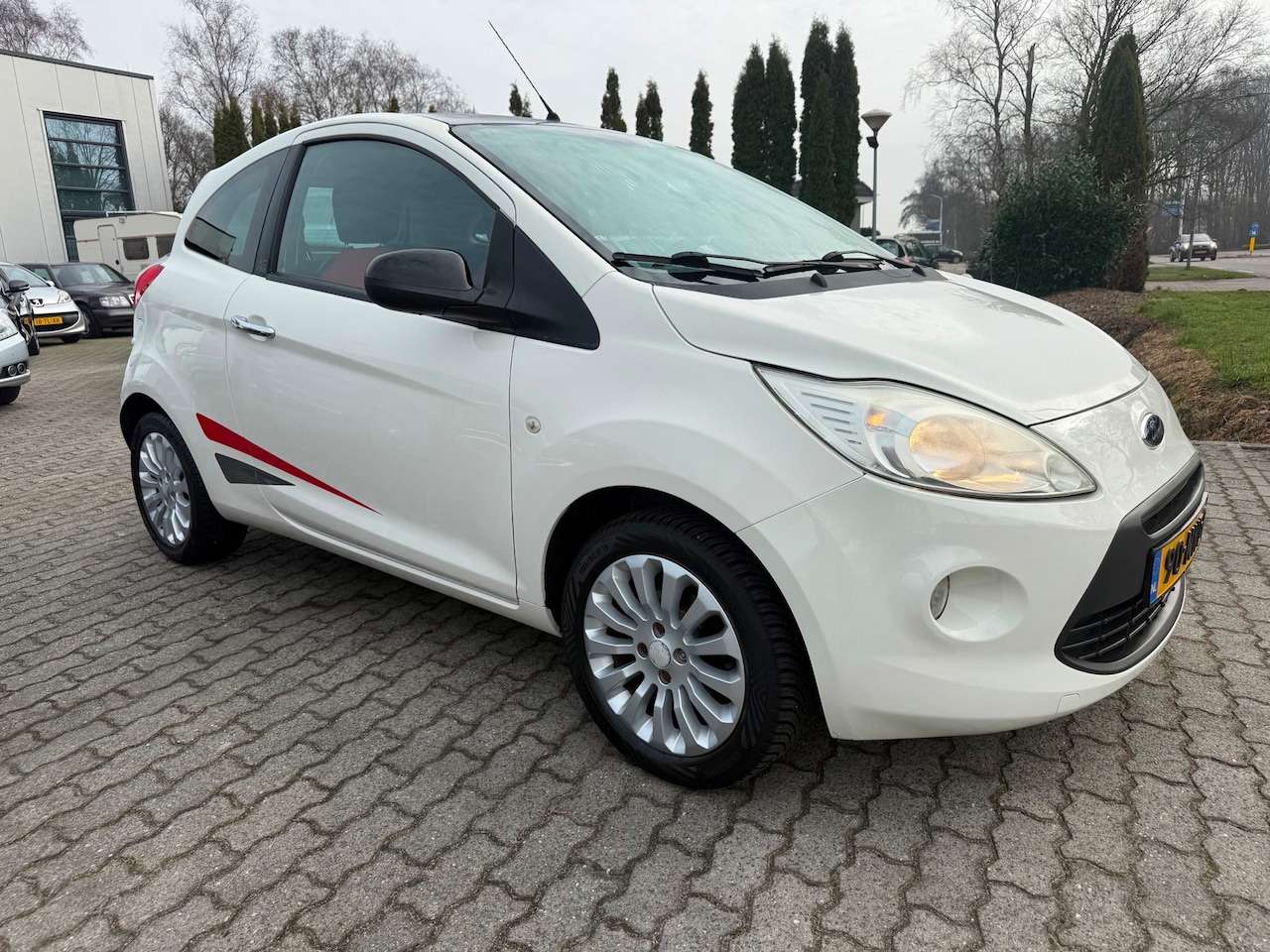 FORD KA