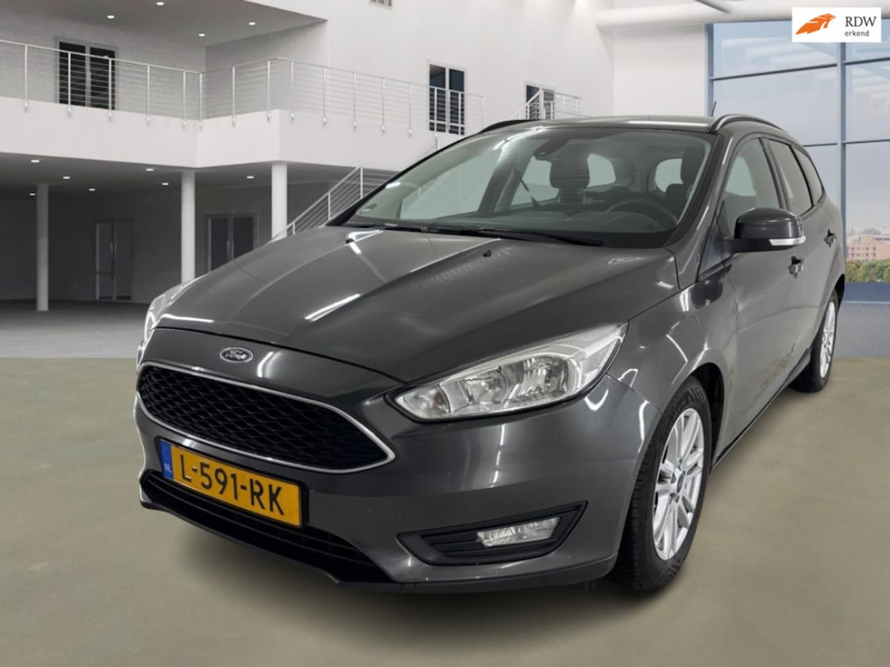 Ford Focus Wagon - 1.0 Titanium Edition 1.0 Titanium Edition - AutoWereld.nl