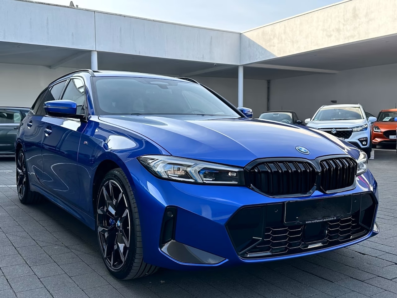 BMW 3-serie Touring - 330e M-SPORT (LCi) ** LED, M-SPORTST, LEDER, PANO, TREKH, HuD, ACC, 19-inch LMV ** 1e EIG - AutoWereld.nl