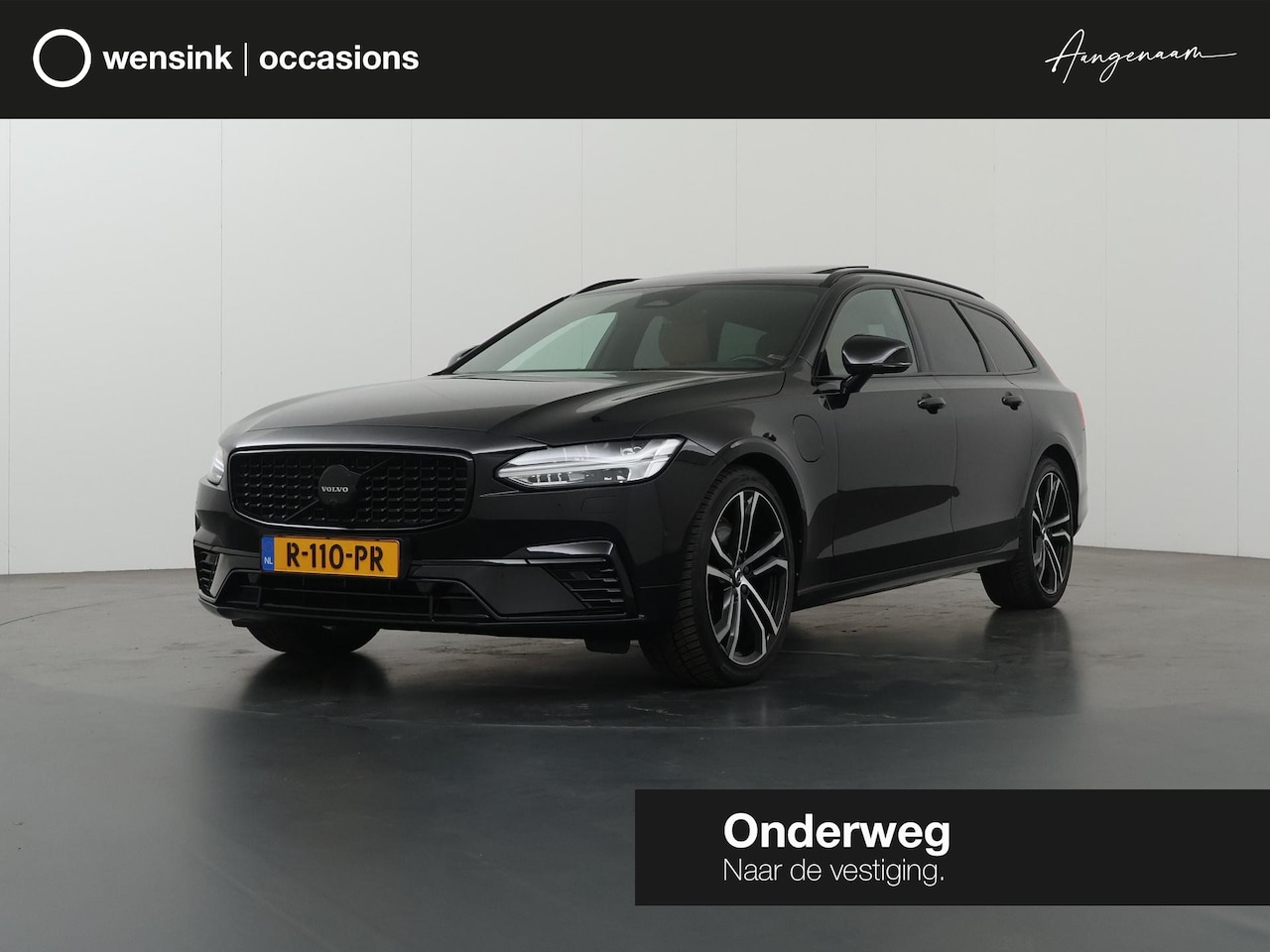 Volvo V90 - 2.0 T8 Plug-in hybrid AWD Ultimate Dark | Luchtvering | Panoramadak | SOH 96% | Trekhaak | - AutoWereld.nl