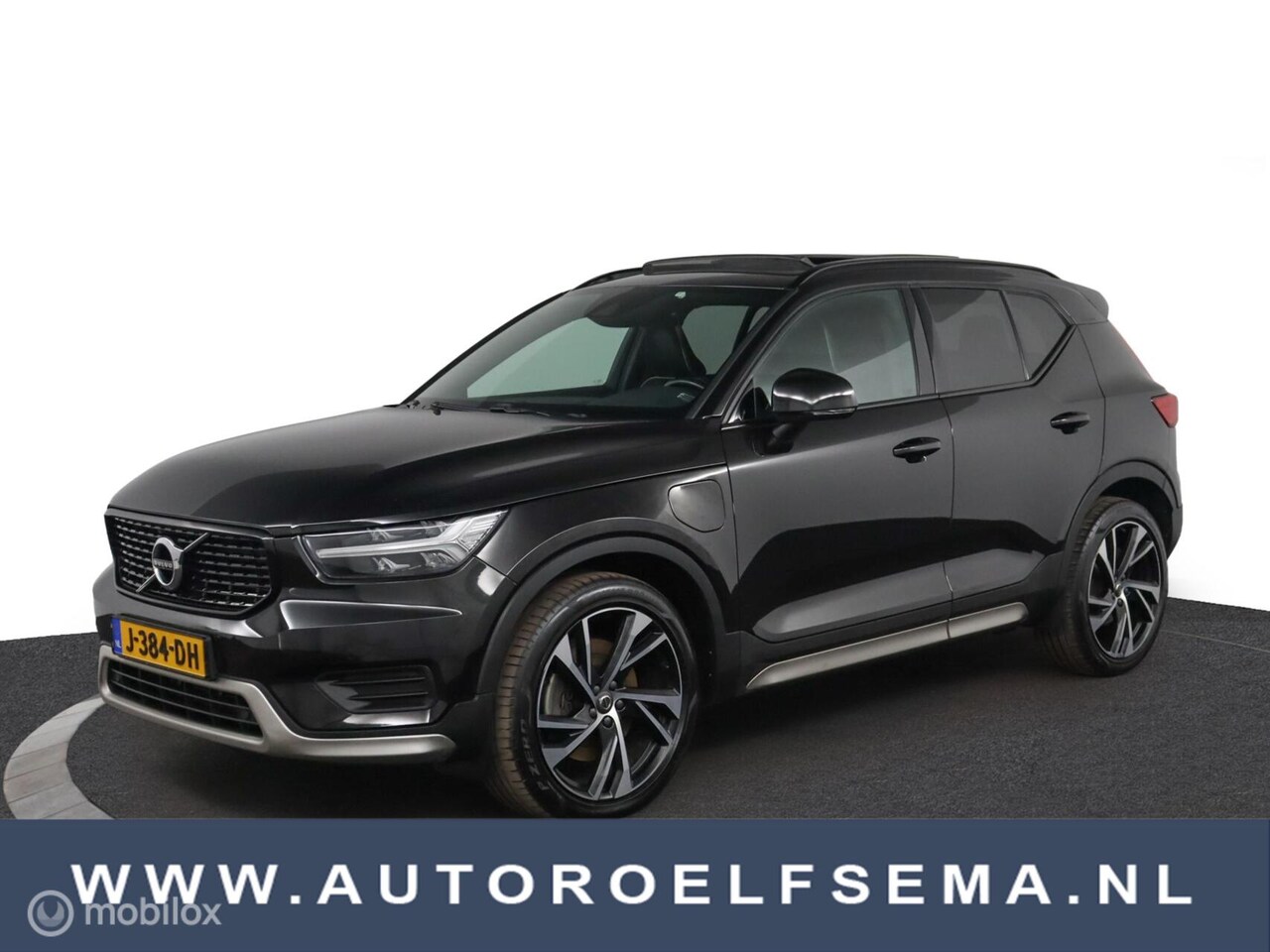 Volvo XC40 - 1.5 T5 Twin Engine R-Design|Acc|Bliss|Pano|Trekhaak|Autopilot - AutoWereld.nl