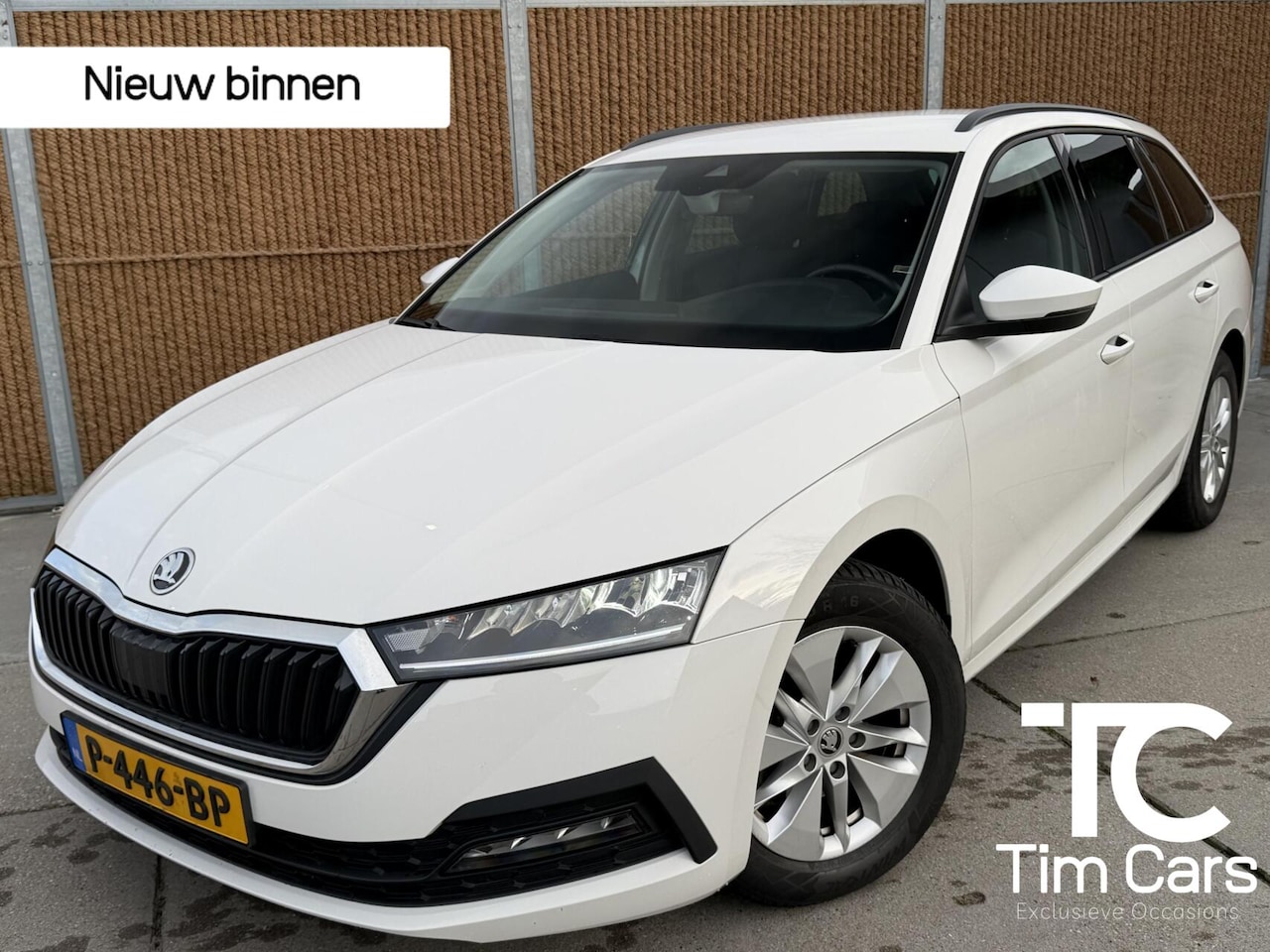 Skoda Octavia Combi - 1.0 TSI Ambition | Trekhaak | LED | DAB ontvanger | Apple CarPlay | Navigatiesysteem | Get - AutoWereld.nl