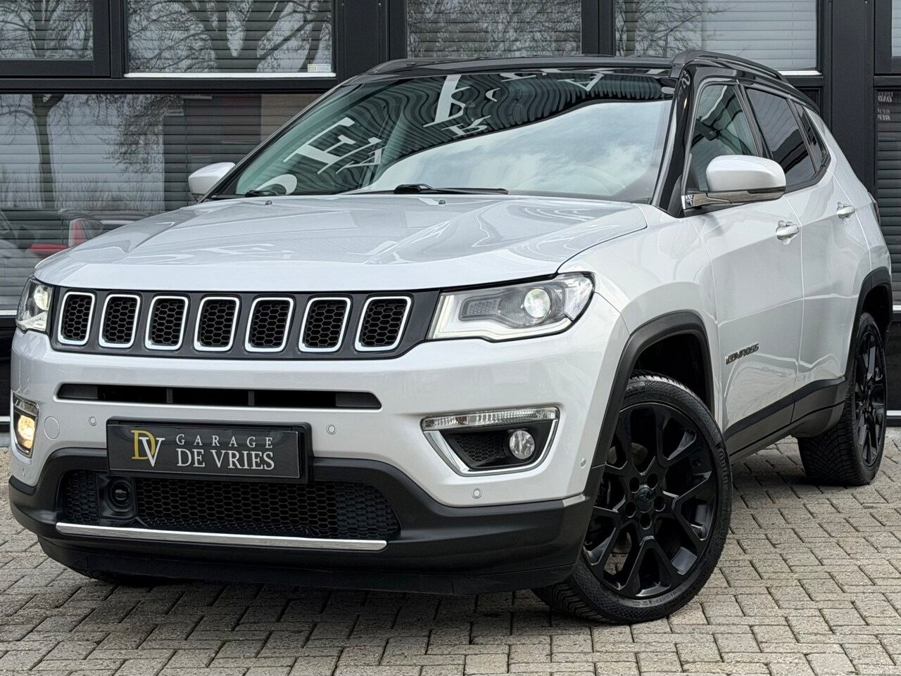 Jeep Compass - 1.3T Limited DDCT Aut Full Option ACC 1750KG Trekgewicht Garantie - AutoWereld.nl