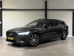 Volvo V60 - 2.0 T6 Plug-in hybrid AWD Ultimate Bright Pano H&K