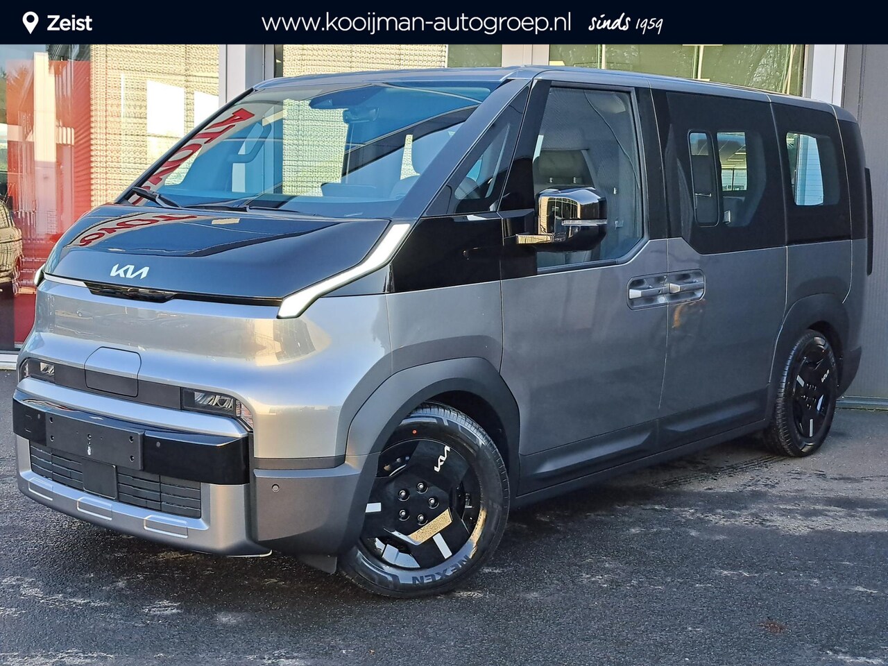 Kia PV5 Passenger - Plus 71.2 kWh Direct leverbaar | Stoelverwarming voor  | Stuurverwarming | V2L | Achteruit - AutoWereld.nl