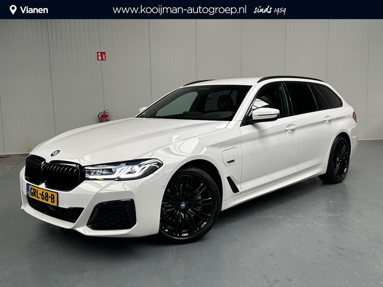 BMW 5-serie Touring - 530e xDrive Business Edition Plus 530e xDrive Business Edition Plus - AutoWereld.nl