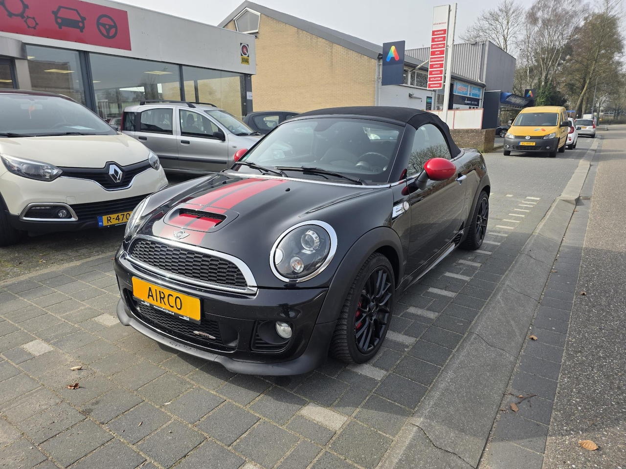 MINI John Cooper Works - Mini 1.6 roadster sportvelgen, clima, navigatie, cruise control, enz - AutoWereld.nl