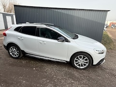 Volvo V40 Cross Country - 1.5 T3 Polar+ Luxury