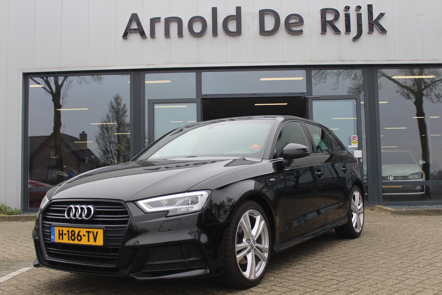 Audi A3 Sportback - 30 TFSI Advance Sport 30 TFSI Advance Sport - AutoWereld.nl