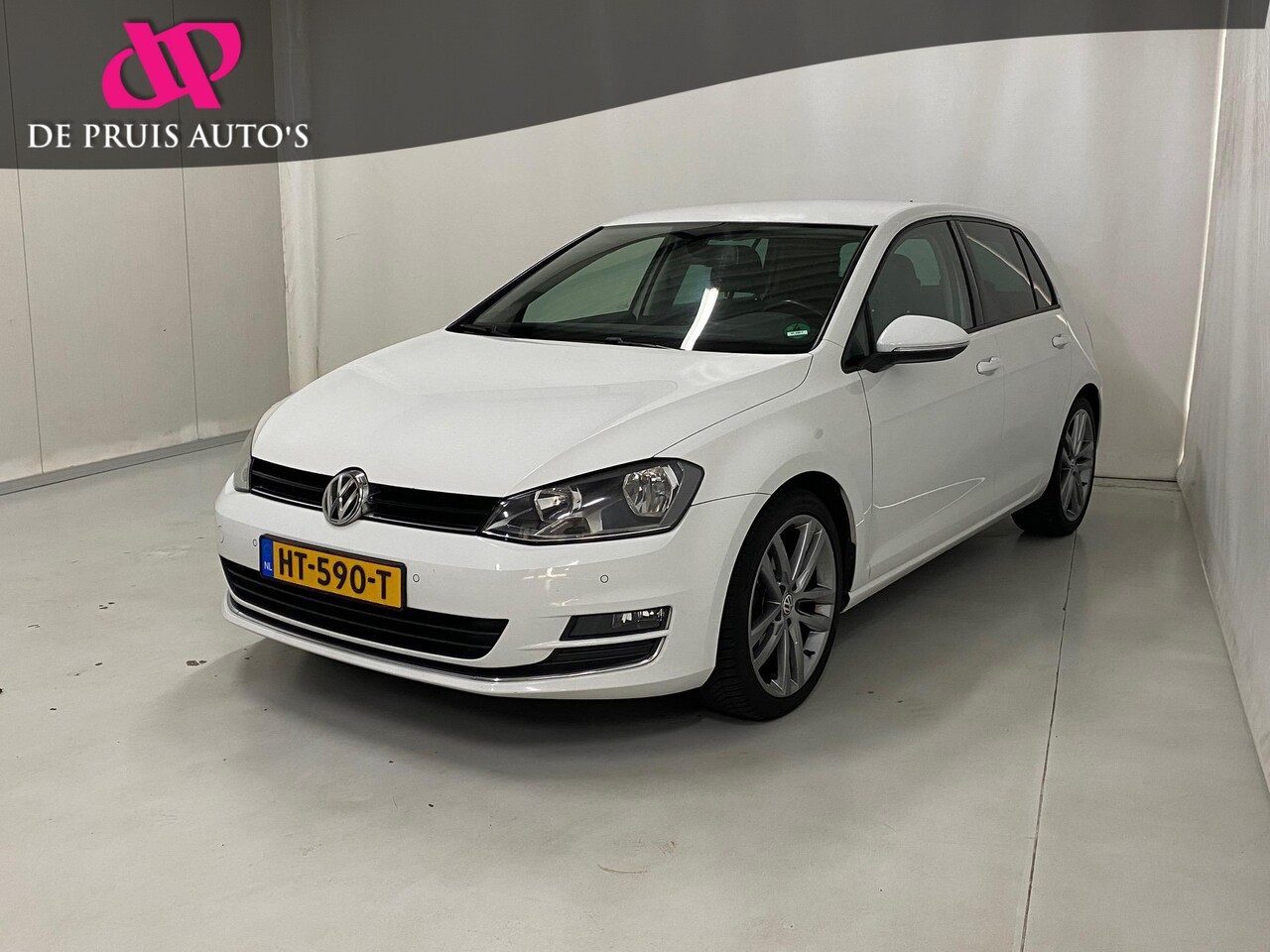 Volkswagen Golf - 1.4 TSI ACT Business Edition Camera App-connect Navigatie Trekhaak 18inch velgen Sportstoe - AutoWereld.nl