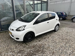 Toyota Aygo - 1.0-12V Comfort Onderhoudsboekje