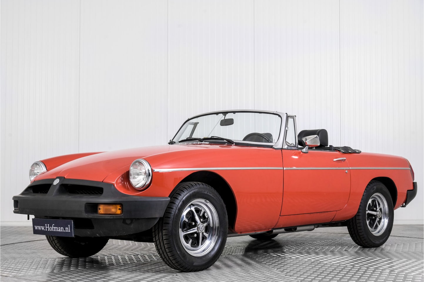 MG B type - 1.8 Roadster NL auto met 57000 km overdrive - AutoWereld.nl