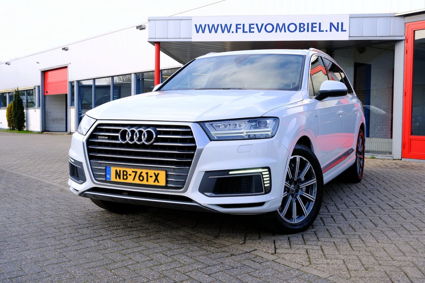 Audi Q7 - 3.0 TDI E-tron Quattro Sport S-Line Aut.|Leder|Pano|LMV 20"|Navi - AutoWereld.nl