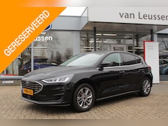 Ford Focus - 125PK HYBRID TITANIUM 5-DEURS WINTERPACK PRIVACY-GLASS LM-VELGEN CRUISE CLIMA NL-AUTO