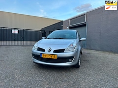 Renault Clio - 1.2-16V Collection Airco Cruise Elek. Pakket LM-Wielen APK NAP