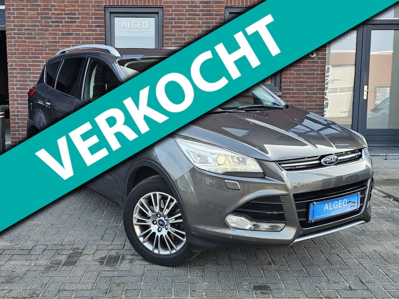 Ford Kuga - 1.6 Titanium 4WD / Automaat / Parkeerhulp / 2e eigenaar - AutoWereld.nl