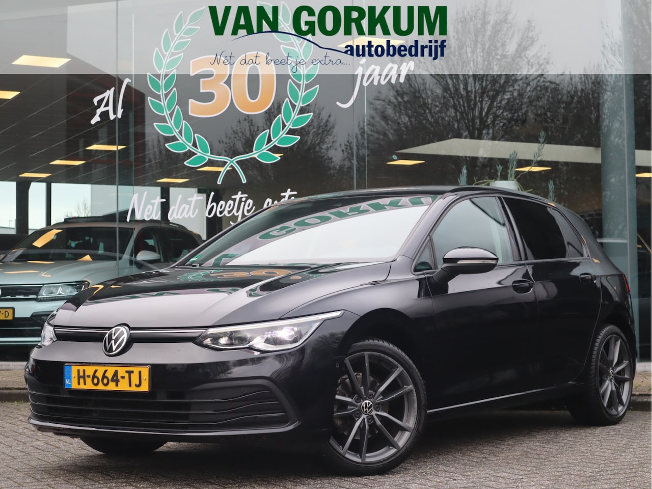 Volkswagen Golf - 1.5 TSI Life Business Navi / LED /Camera / Trekh / Climate BTW auto - AutoWereld.nl