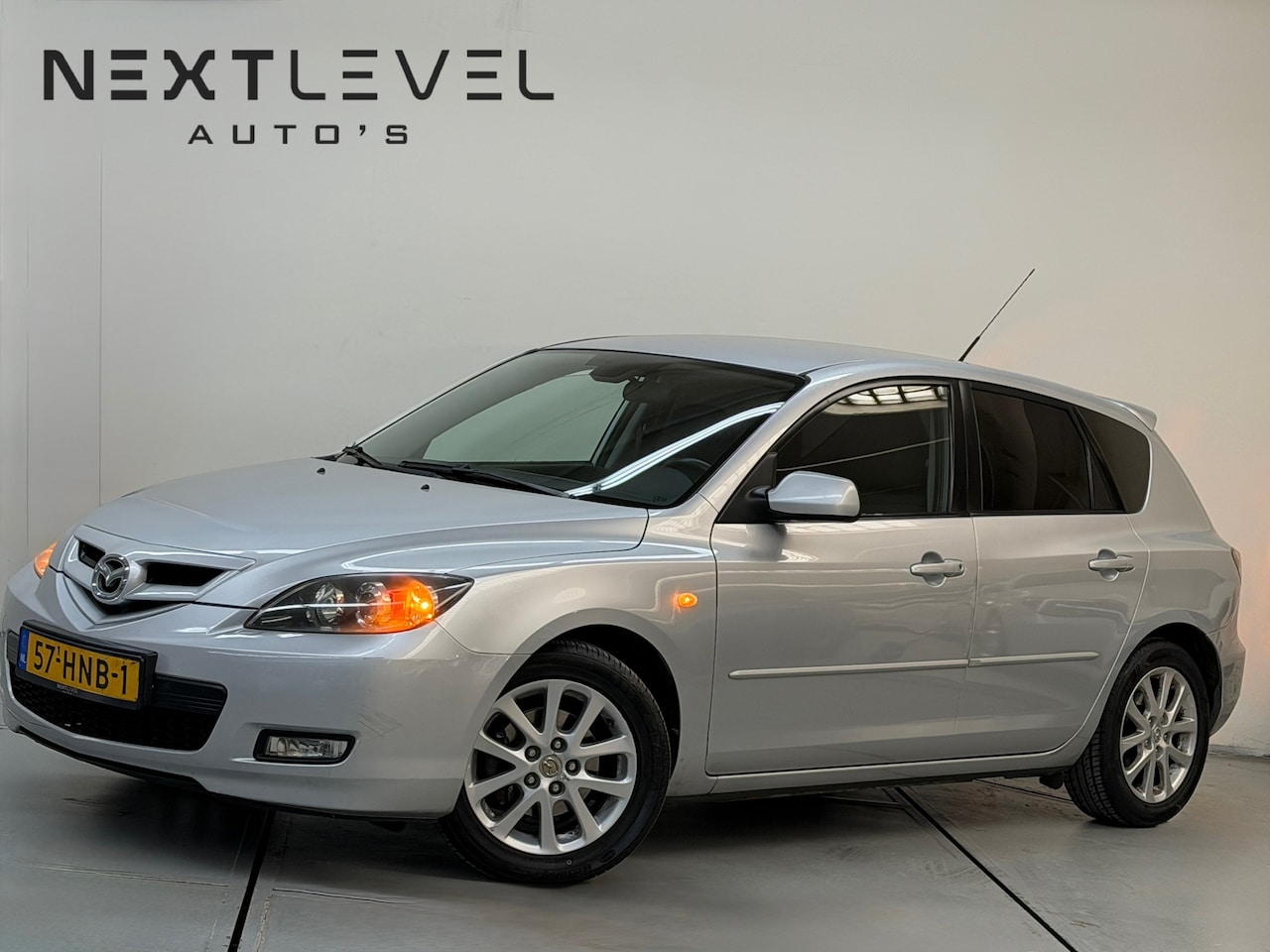 Mazda 3 - 1.6 Active Multimedia Nieuwe G.Beurt - AutoWereld.nl