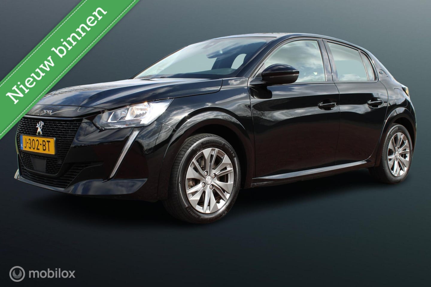 Peugeot e-208 - EV Allure 50 kWh EV Allure 50 kWh, App connect, Cruise, Clima, Pdc - AutoWereld.nl