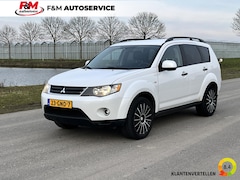 Mitsubishi Outlander - V6 4WD, Airco, trekhaak, pdc achter