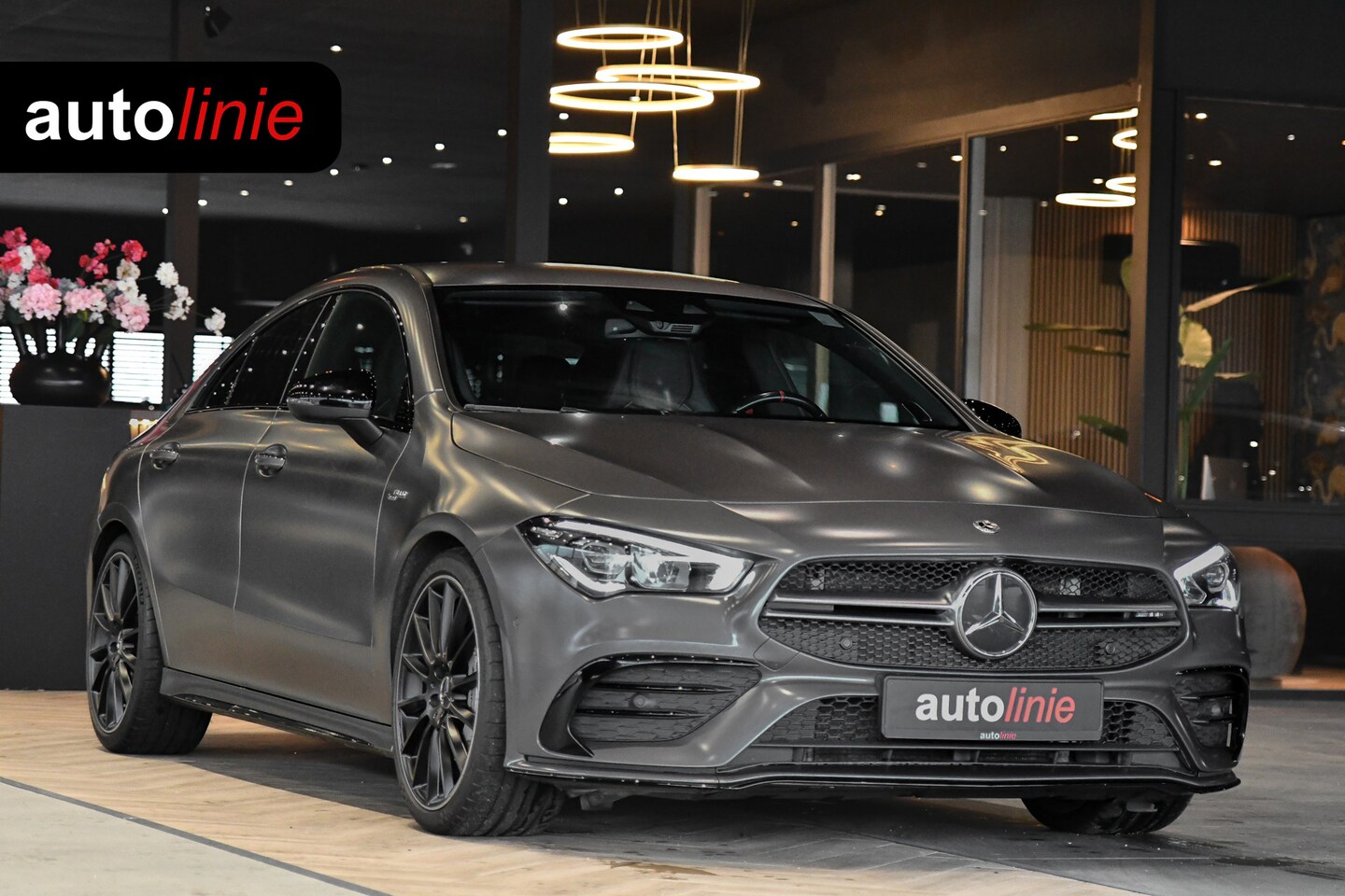 Mercedes-Benz CLA-Klasse - AMG 35 4MATIC Aero. Schaal, Perf Stuur, Burm, Keyless, Camera, CarPlay, Sfeer! - AutoWereld.nl