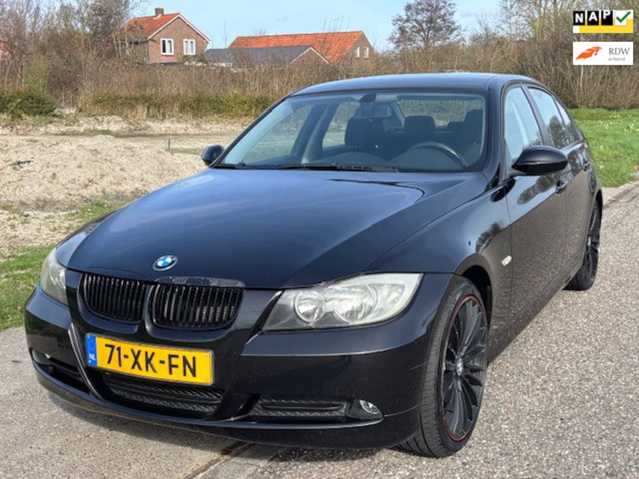 BMW 3-serie - 318i Business Line ECC Audio-CD/Navigatie Electric pakket PDC LMV 19" ESP ABS Cruisecontro - AutoWereld.nl