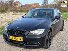 BMW 3-serie - 318i Business Line ECC Audio-CD/Navigatie Electric pakket PDC LMV 19" ESP ABS Cruisecontro