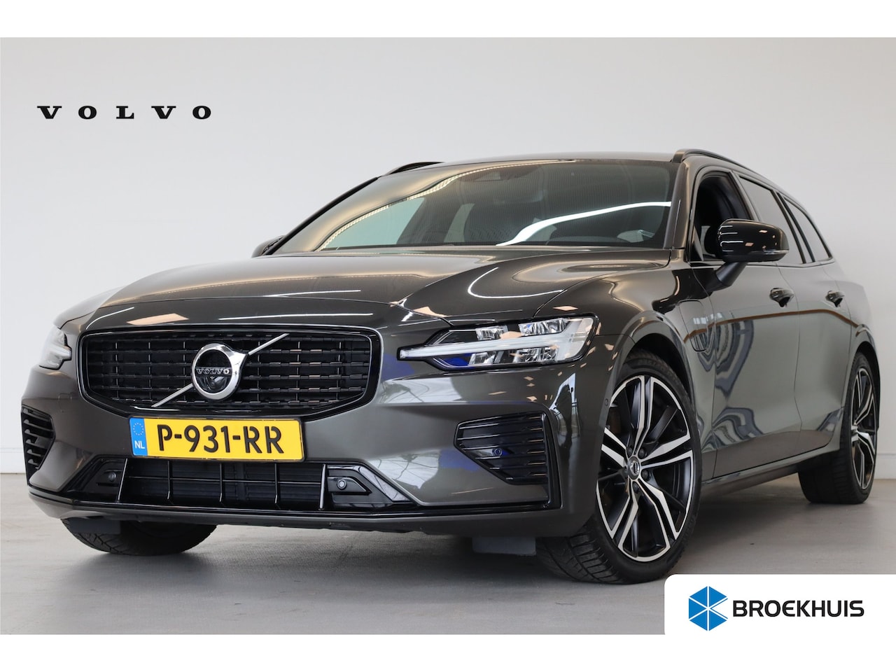 Volvo V60 - T6 350PK R-design Long Range | 360º | Getint Glas | Pilot Assist | Memory | Blis | 19'' - AutoWereld.nl