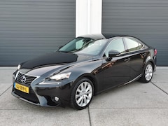 Lexus IS - 300h Business Line 2 JAAR GARANTIE