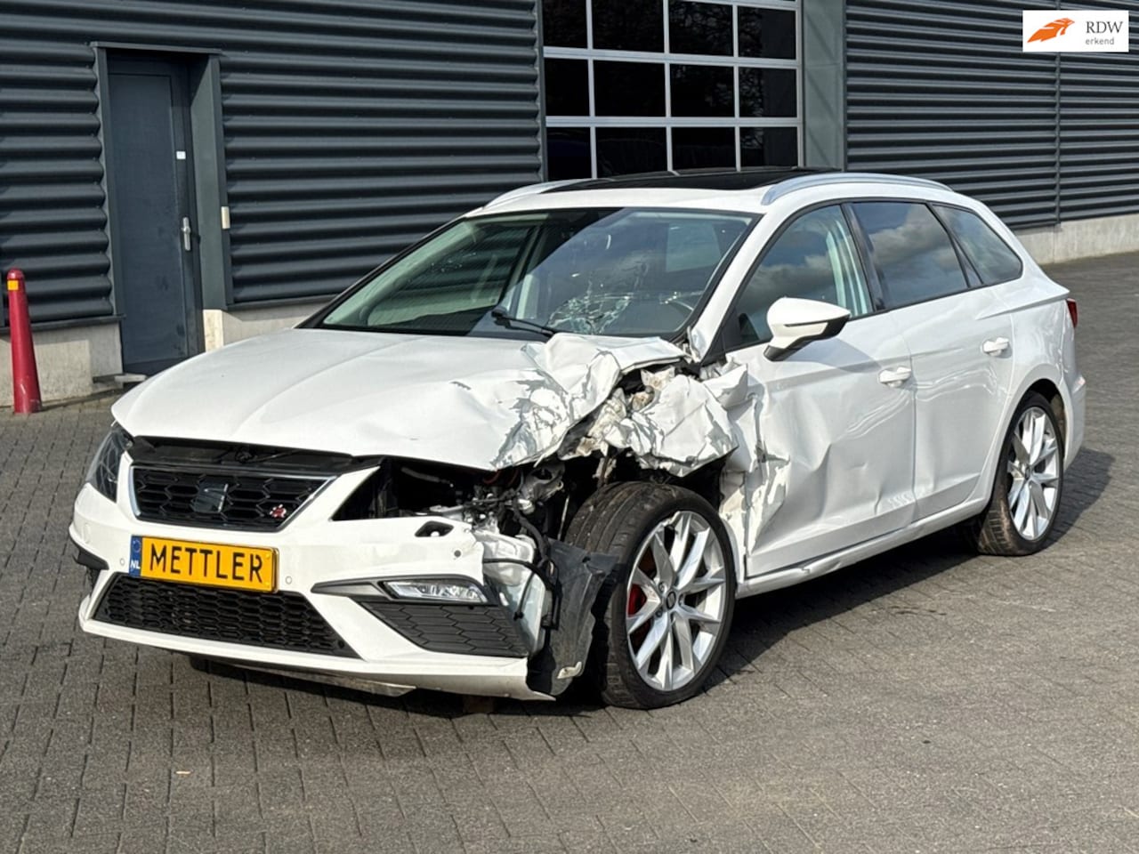 SEAT Leon ST - 1.4 TSI X-PERIENCE 1.4 TSI X-PERIENCE, FR Line, trekhaak, panormadak - AutoWereld.nl