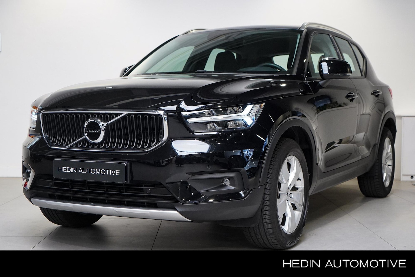 Volvo XC40 - 1.5 T2 Business Pro Automaat Parkeer Camera Achter| Stoelen & Stuur Verwarmd | Navigatie F - AutoWereld.nl