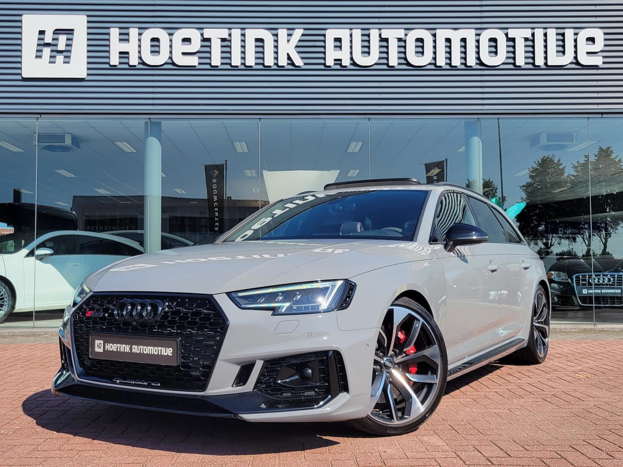 Audi RS4 - A4 Avant 2.9 TFSI quattro | HUD | Camera | Matrix LED | Volledig onderhouden - AutoWereld.nl