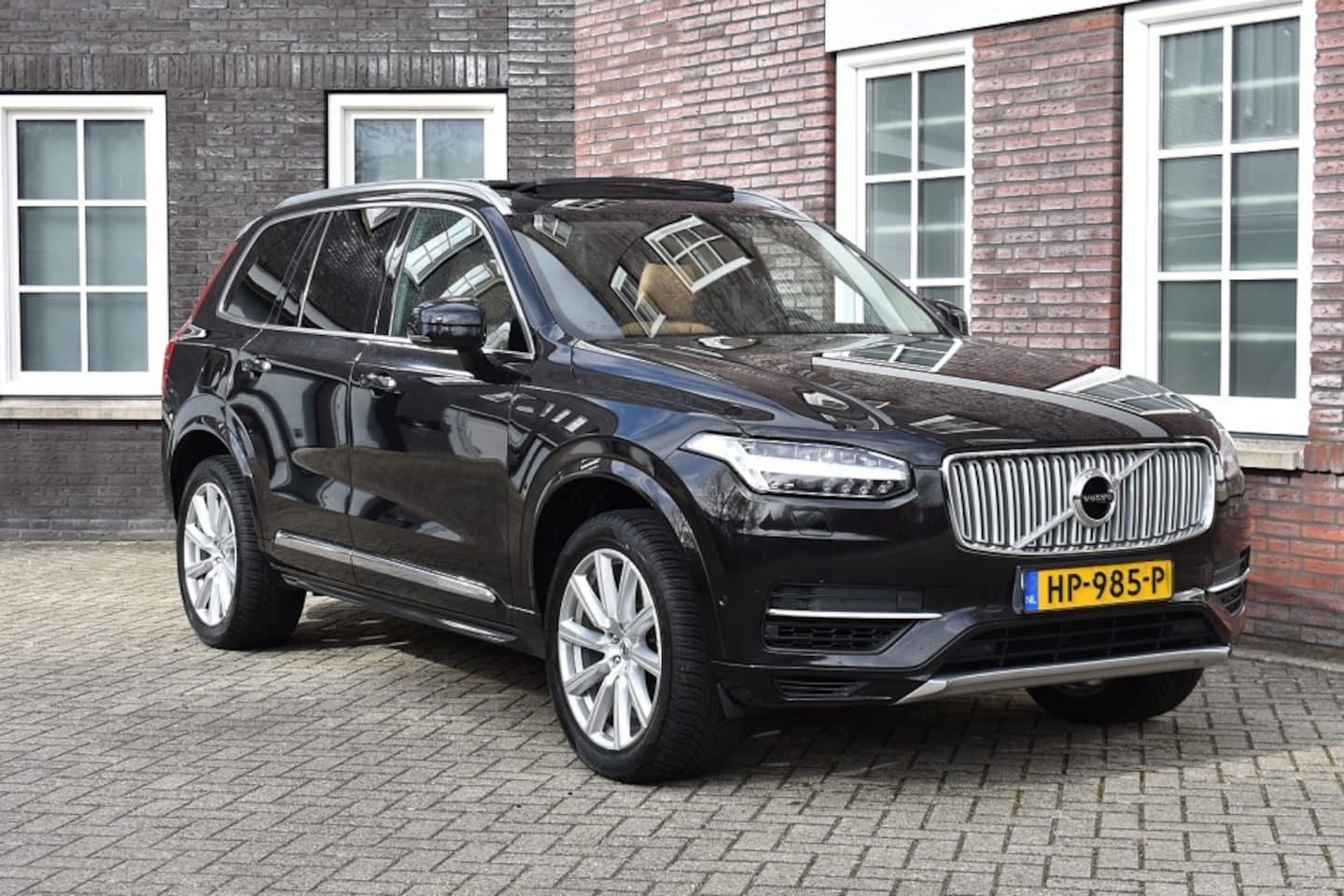 Volvo XC90 - 2.0 T8 Twin Engine AWD Inscription - nieuwe distributie!! Wij zijn op afspraak geopend! Gr - AutoWereld.nl
