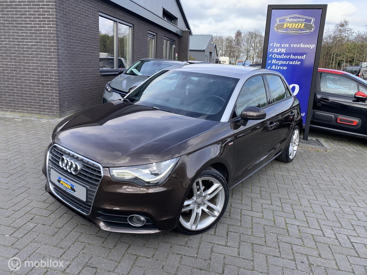 Audi A1 Sportback - 1.2 Attraction S-Line 5drs - AutoWereld.nl