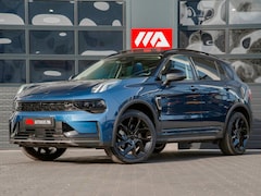Lynk & Co 01 - 1.5 Black Edition Panoramadak|Camera|ACC|Stoelverwarming|Navi|Carplay