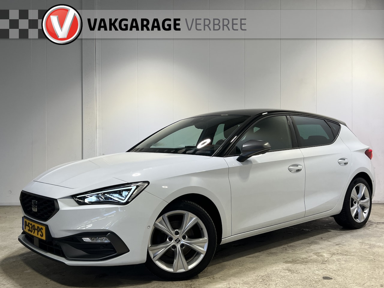 SEAT Leon - 1.0 TSI FR Business Intense | Navigatie/Android/Apple Carplay | LM Velgen 17" | Cruise Con - AutoWereld.nl