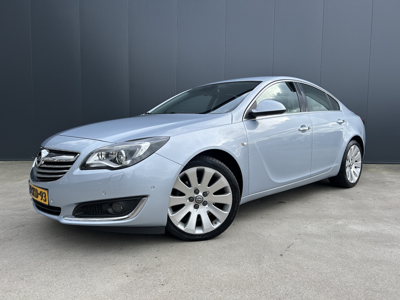 Opel Insignia - 1.6 T AUTOMAAT Cosmo CAMERA LEER LED NAVI CRUISE ECC - AutoWereld.nl