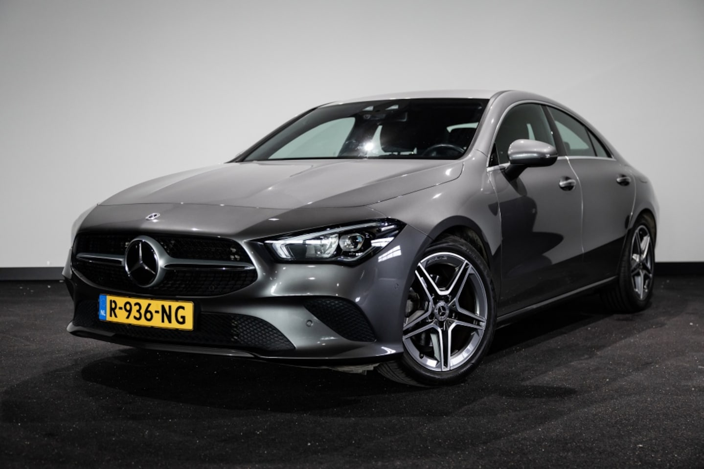 Mercedes-Benz CLA-Klasse - 200 Business Line | ACC | Apple Carpl | StoelVerw - AutoWereld.nl