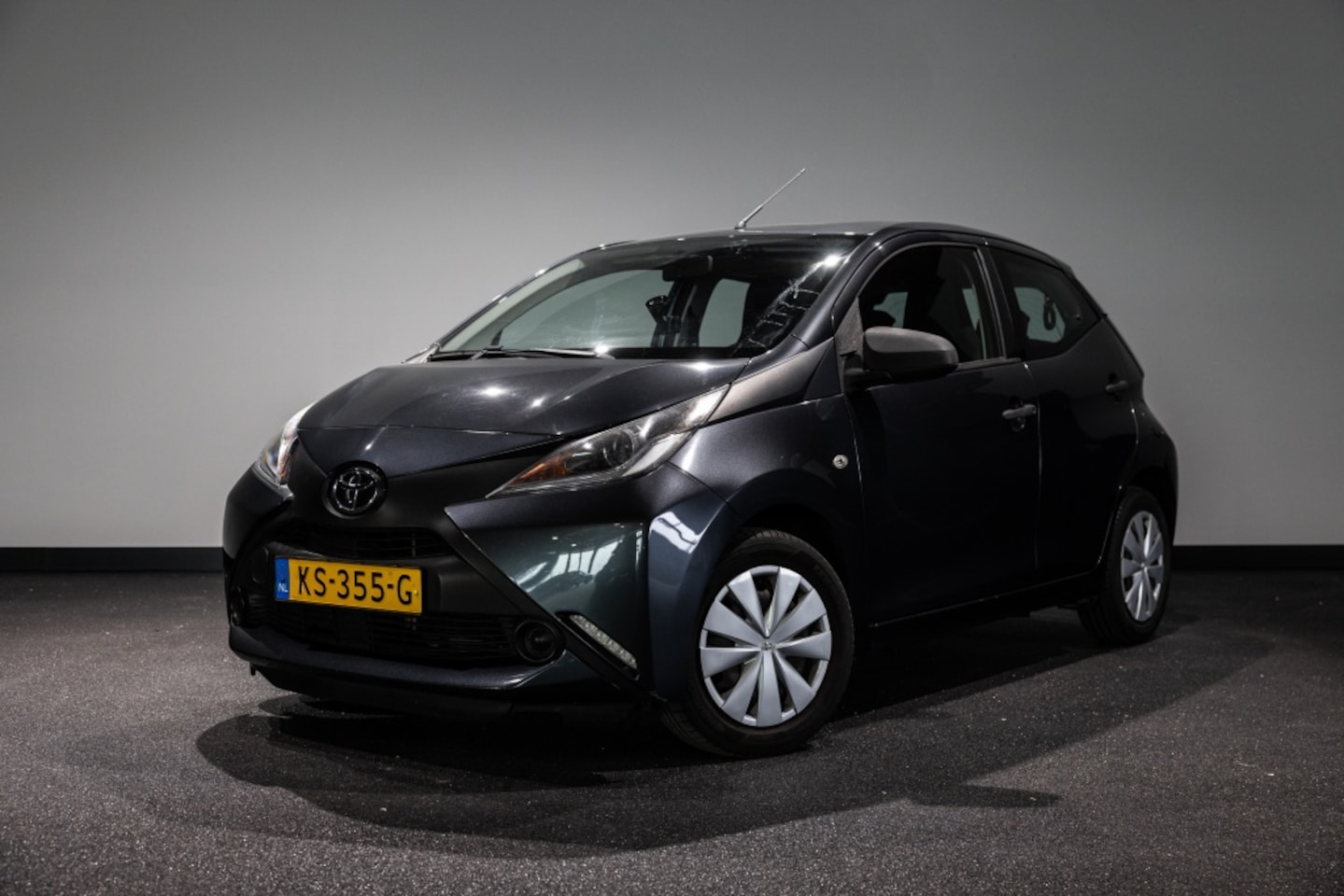 Toyota Aygo - 1.0 VVT-i x-now | Hill-hold | Cruise Control - AutoWereld.nl