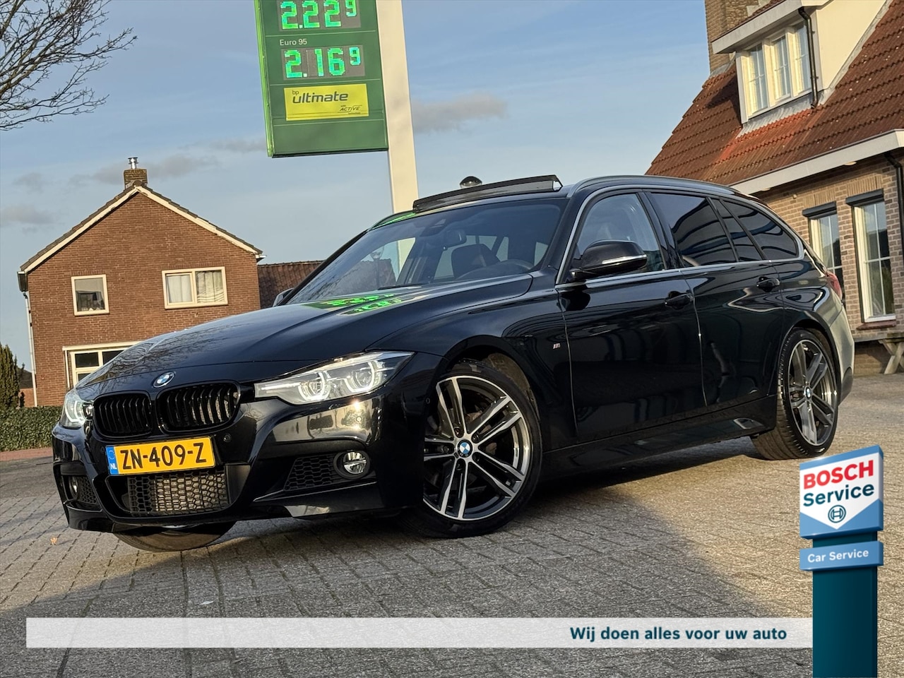 BMW 3-serie Touring - 318i M-Sport / Panoramadak / Leder / Digit Dash / Eletr Trekhaak / Camera / Stoelverwarmin - AutoWereld.nl