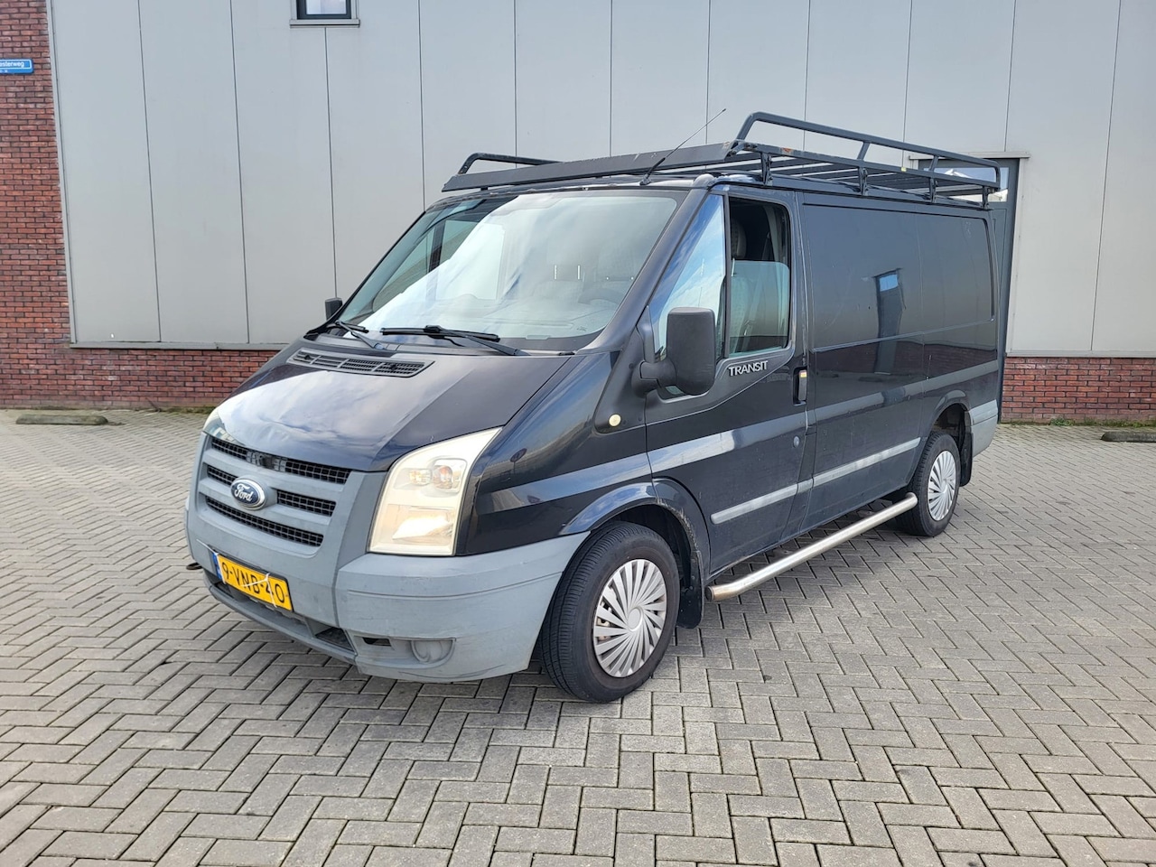 Ford Transit - 260S 2.2 TDCI Economy Edition Airco Zwart 2011 - AutoWereld.nl